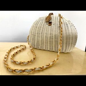 SOLD VTG White Wicker Basket Purse